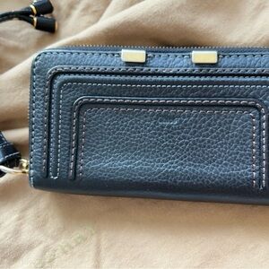 Chloé Black Leather Wallet